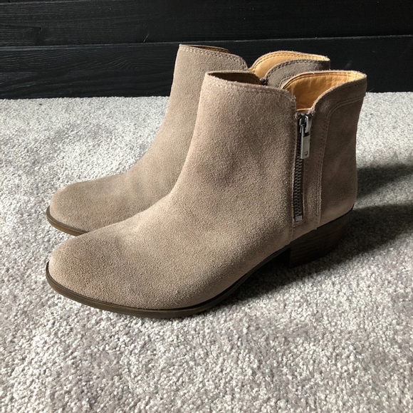 Lucky Brand Shoes - Lucky Brand zipper booties